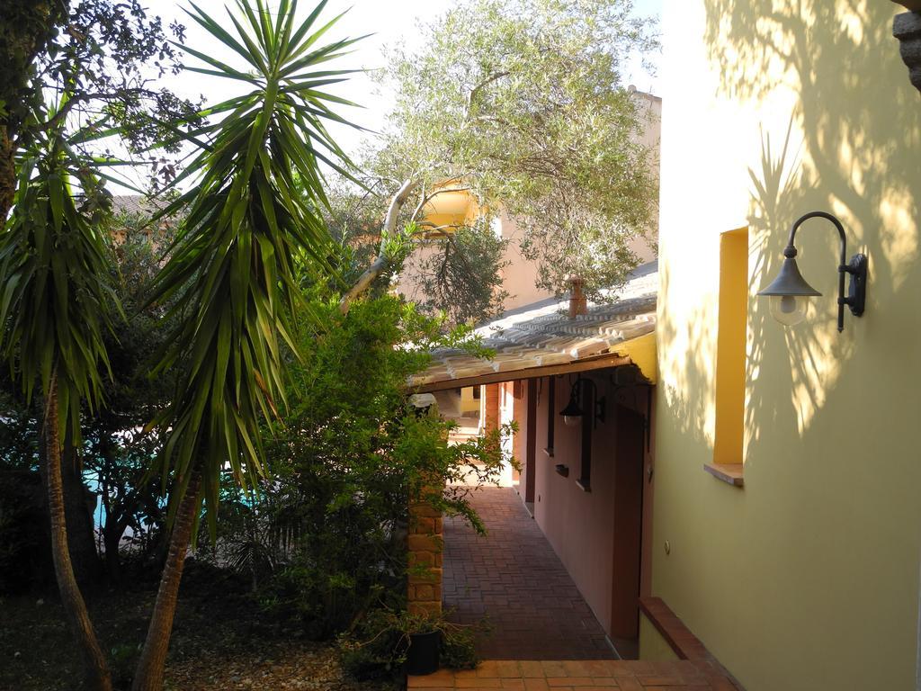 Hotel San Pantaleo Ngoại thất bức ảnh